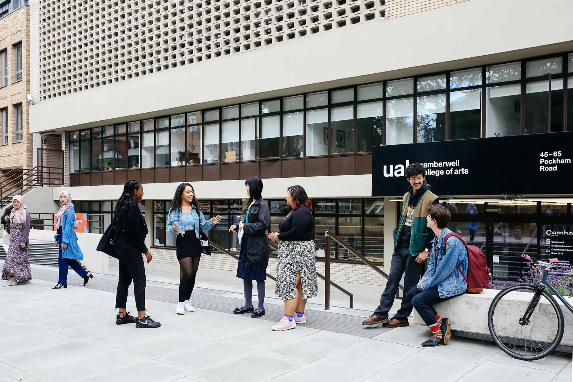 College entrance | Photographer: Alys Tomlinson